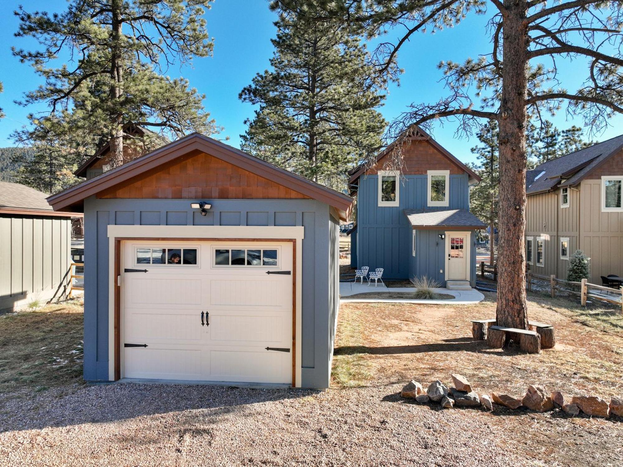 Black Bear Cabin With Hot Tub Уудланд Парк Екстериор снимка